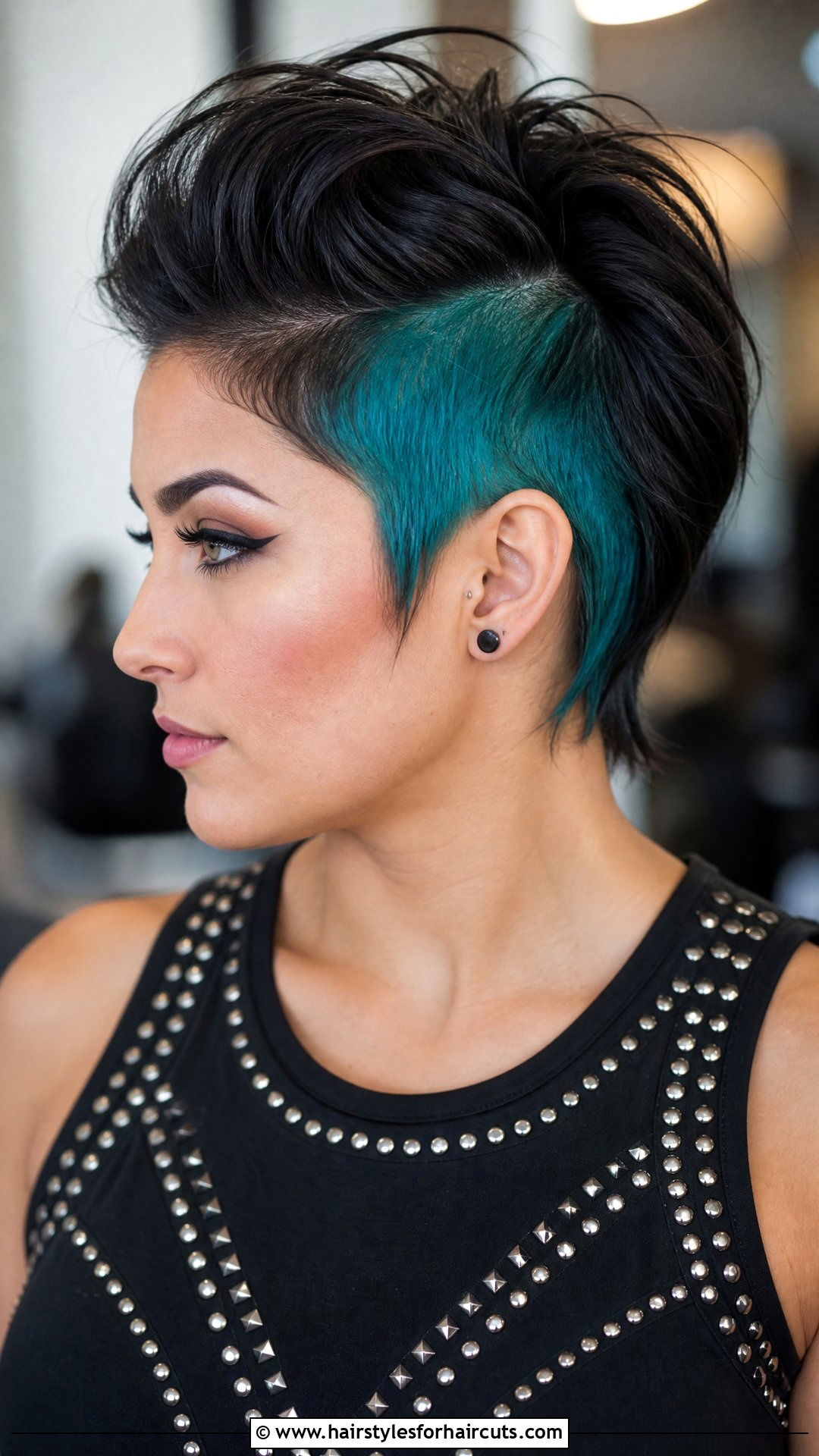 Faux Hawk With Peekaboo Design - 25 peekaboo haircuts - 25 peekaboo haircuts