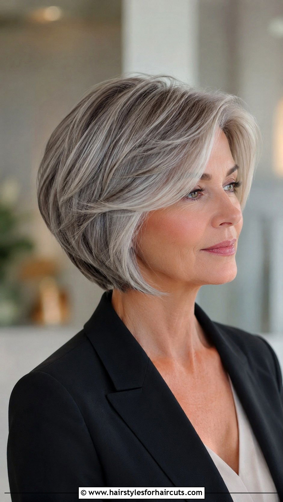 Feathered Inverted Bob - 25 feathered bob hairstyles medium length hair - 25 feathered bob hairstyles medium length hair