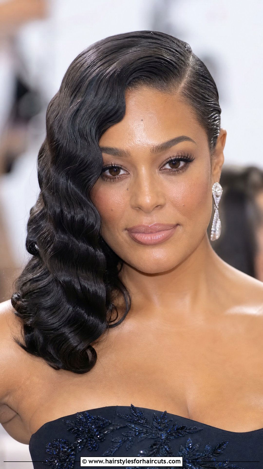 Finger Waves With Deep Side Part - 25 finger wave hairstyles - 25 finger wave hairstyles