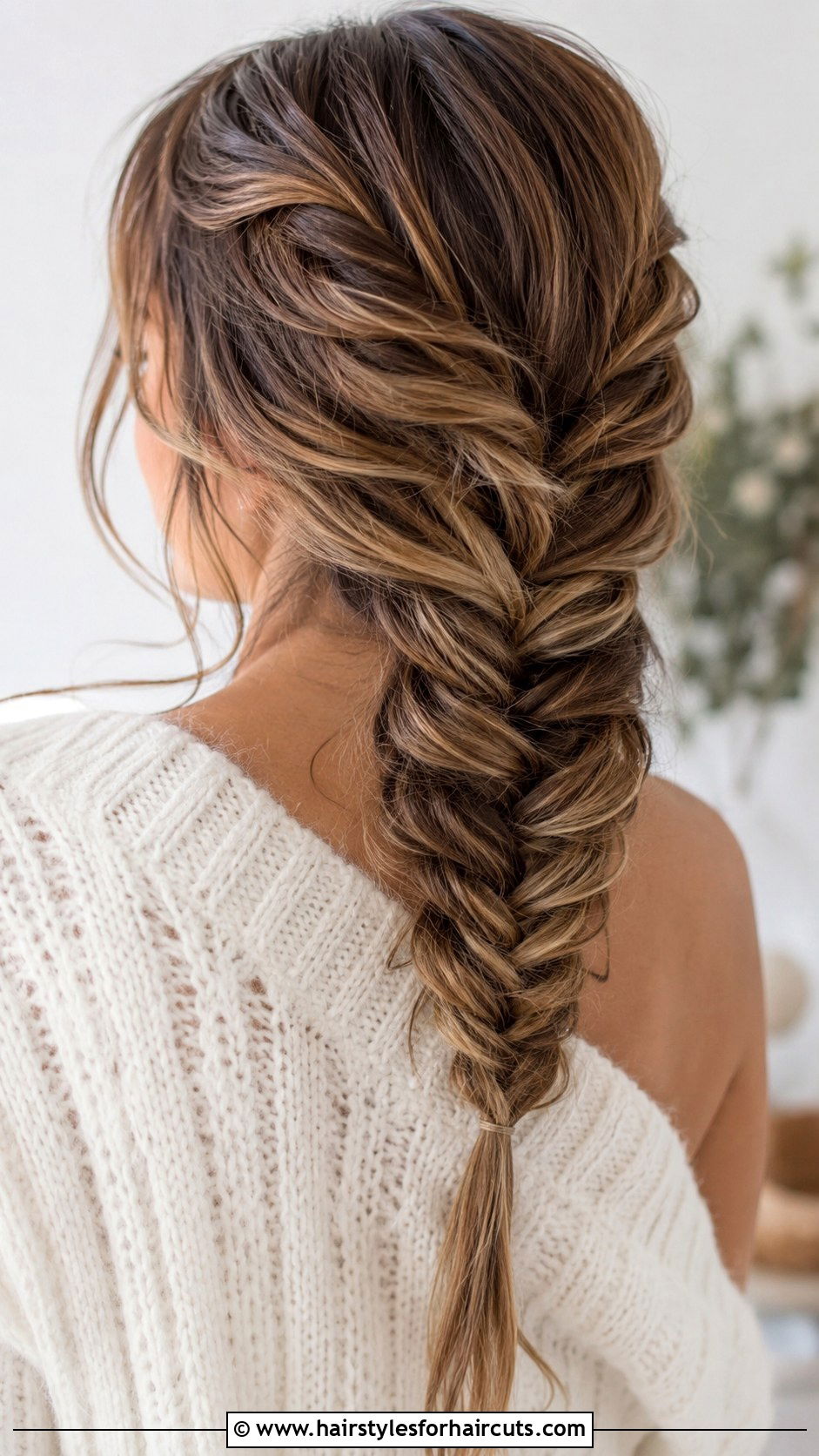 Fishtail Braid - 25 simple hairstyles for thin hair - 25 simple hairstyles for thin hair