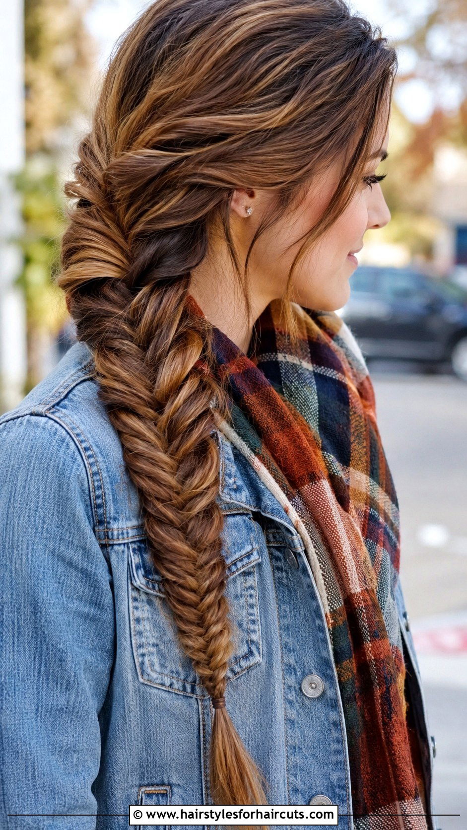 Fishtail Braid - 25 easy medium length hairstyles for thick hair - 25 easy medium length hairstyles for thick hair