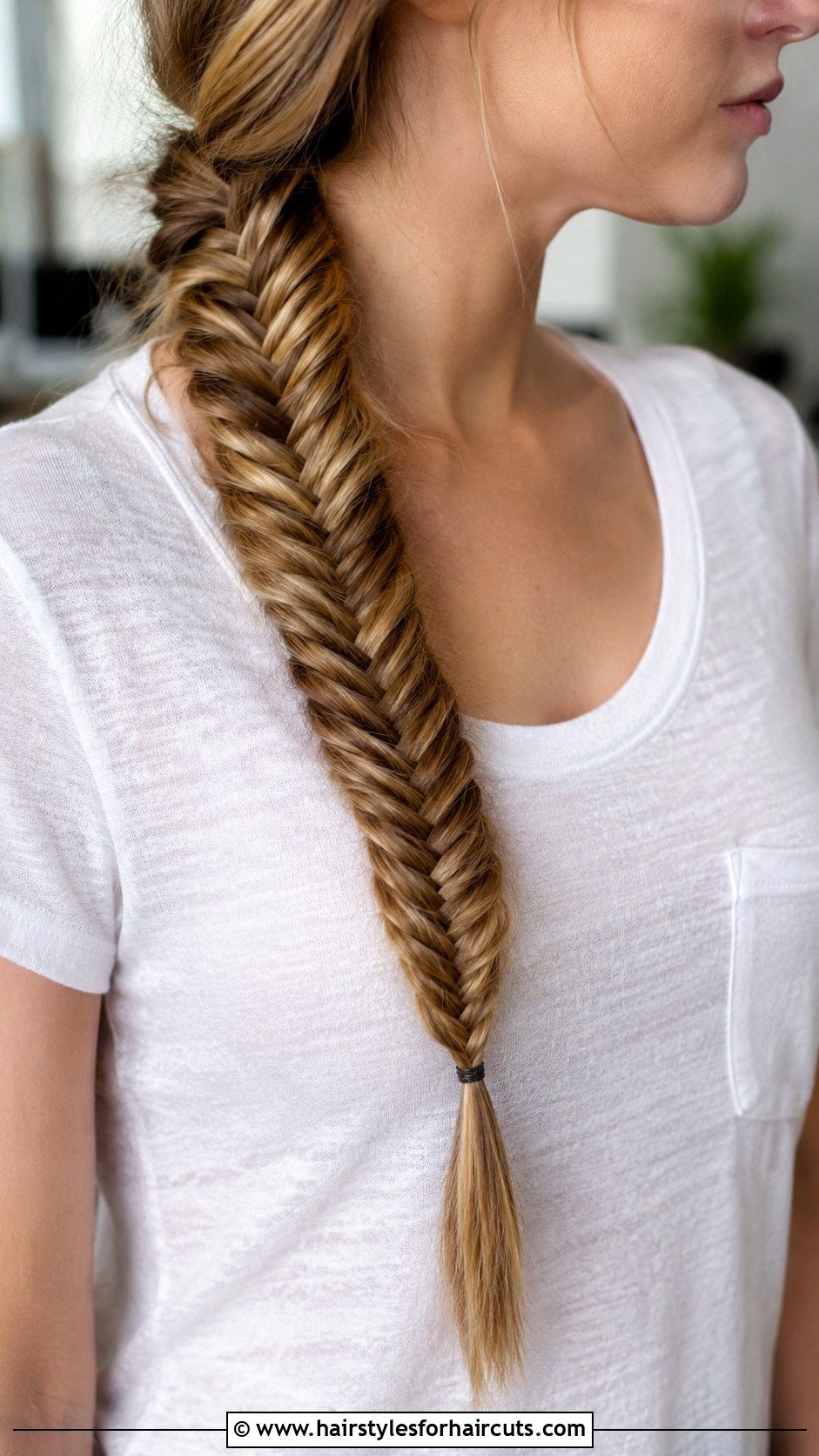 Fishtail Braid - 25 female hairstyles drawing - 25 female hairstyles drawing