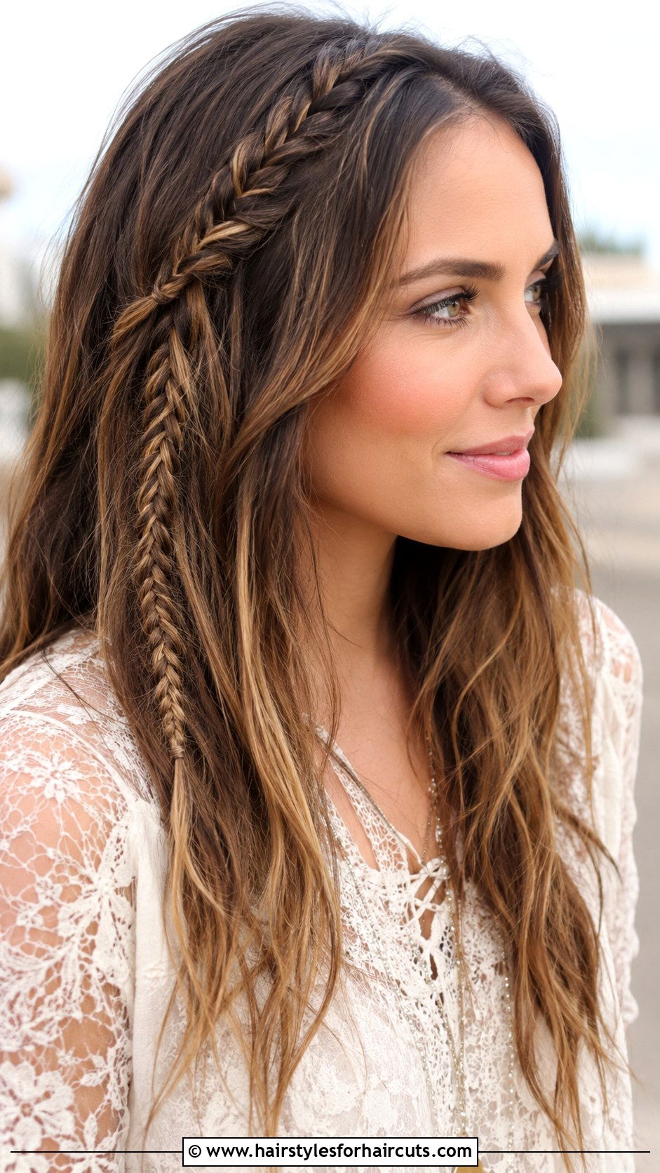 Fishtail Braid Accent Open Hair - 25 easy open hair hairstyles - 25 easy open hair hairstyles