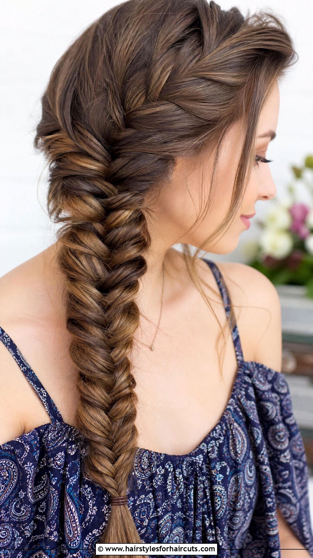 Fishtail Braid Curly Hair - 25 cute hairstyles for girls with curly hair - 25 cute hairstyles for girls with curly hair