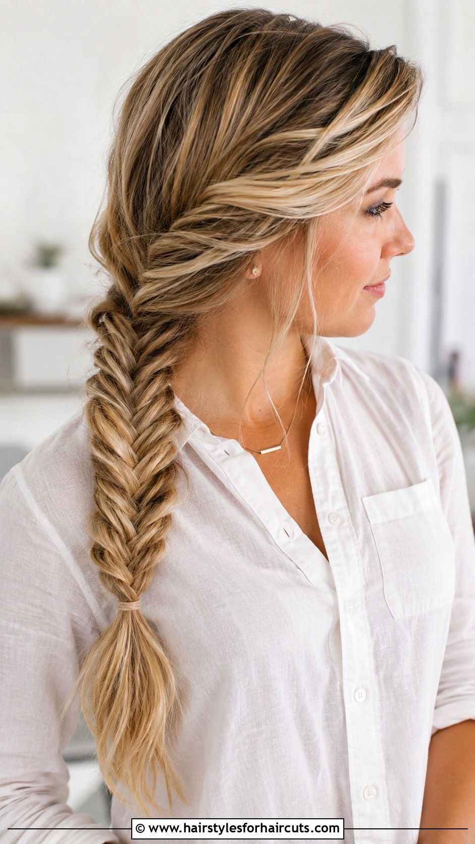 Fishtail Braid For Medium Hair - 25 everyday hairstyles for medium hair - 25 everyday hairstyles for medium hair