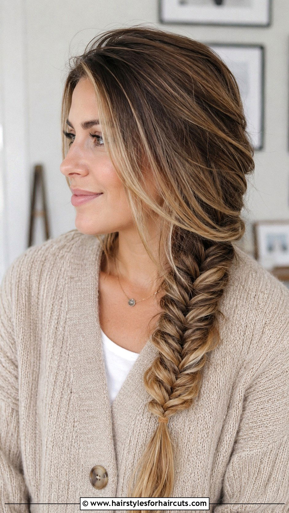Fishtail Braid For Medium Layered Hair - 25 cute hairstyles for medium layered hair - 25 cute hairstyles for medium layered hair