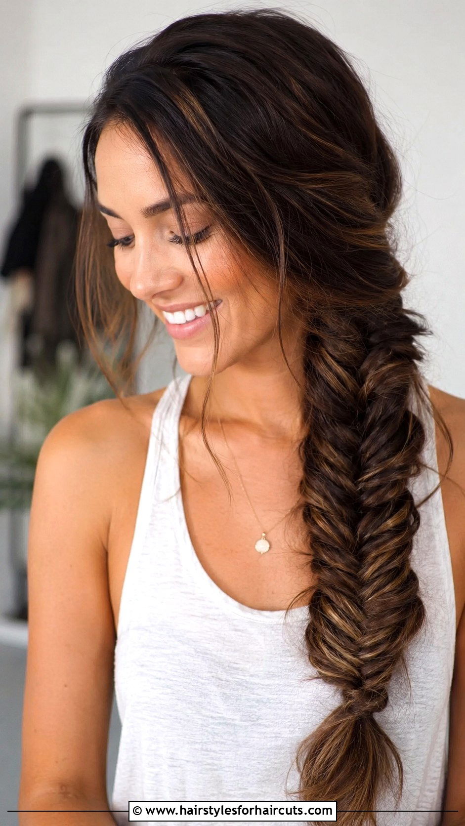Fishtail Braid For Thick Hair - 25 festival hairstyles - 25 festival hairstyles