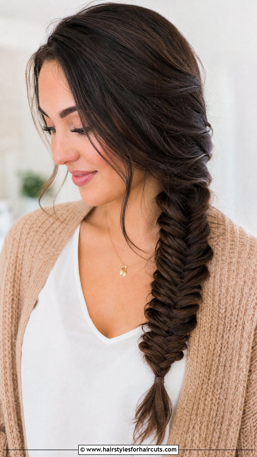 Fishtail Braid Hairstyle - 25 star hairstyles - 25 star hairstyles