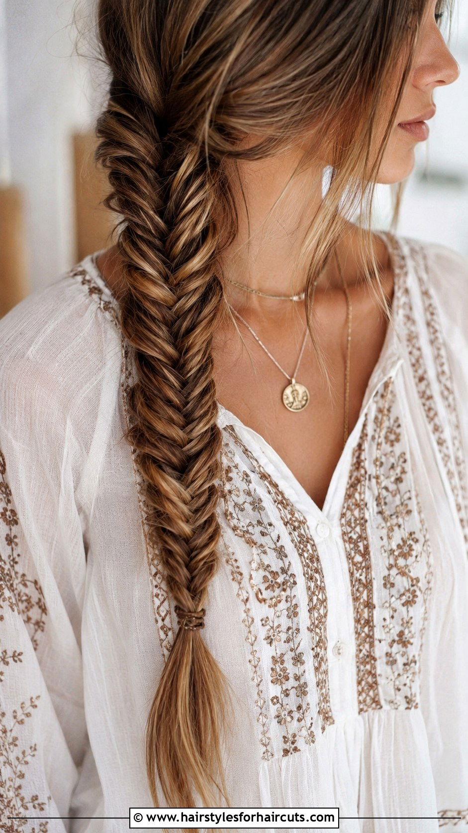 Fishtail Braid Long Hair - 25 no heat hairstyles for long hair - 25 no heat hairstyles for long hair