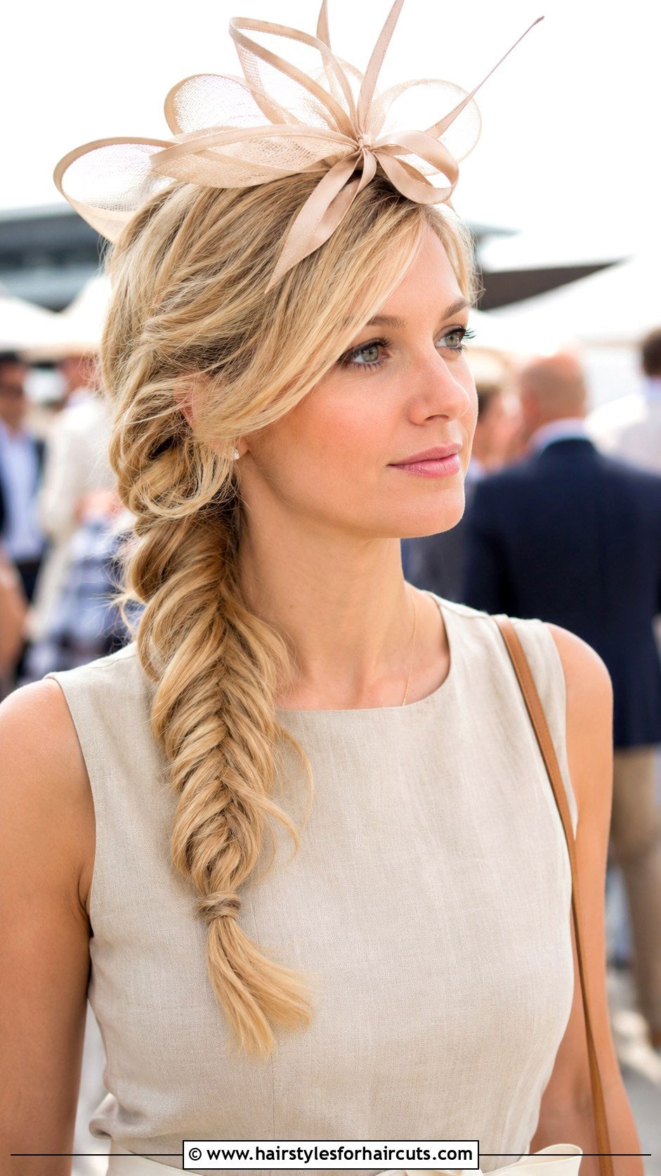 Fishtail Braid Side Fascinator - 25 fascinator hairstyles - 25 fascinator hairstyles