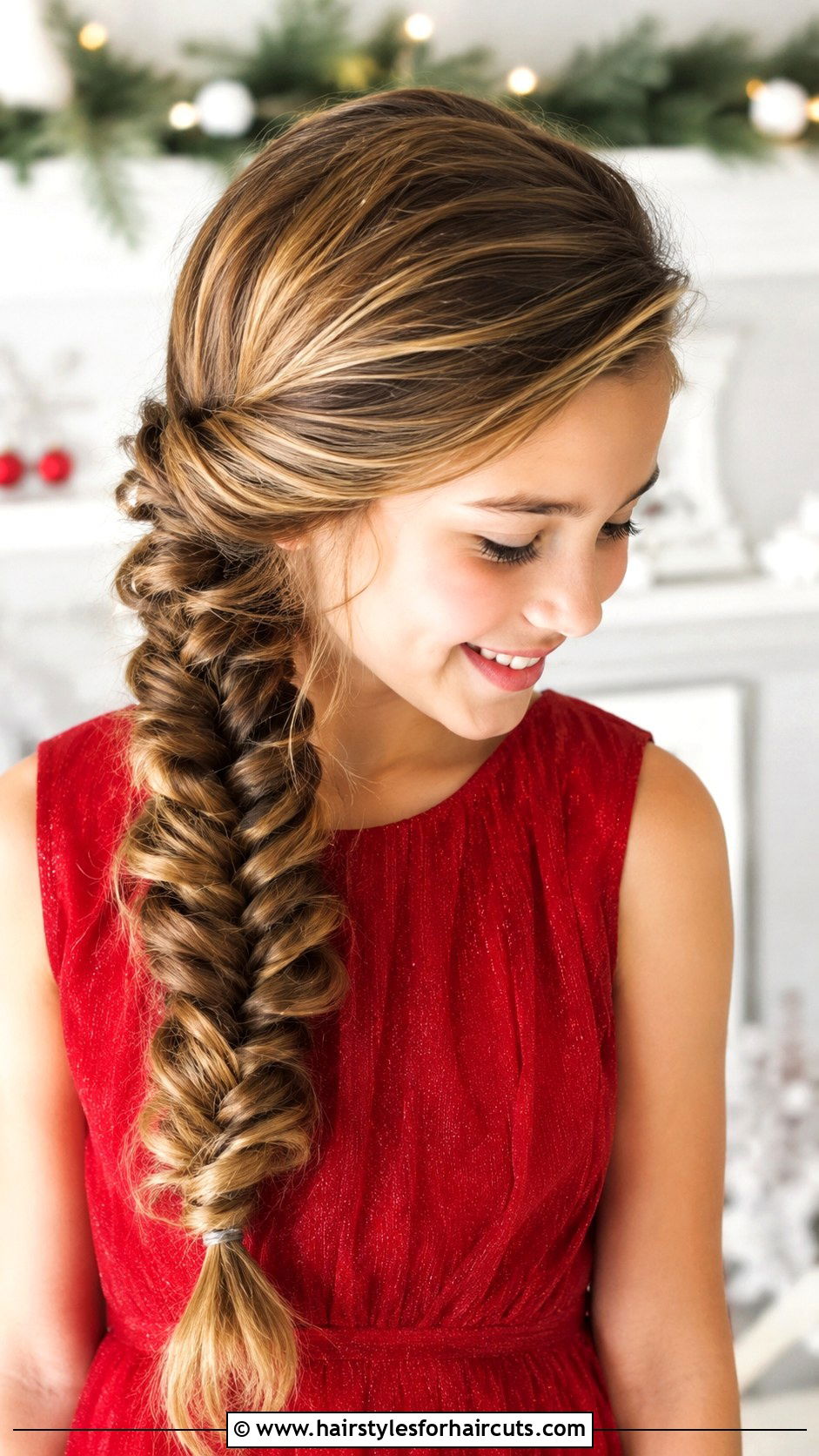 Fishtail Braid Side Sweep - 25 cute easy hairstyles for girls short hair - 25 cute easy hairstyles for girls short hair