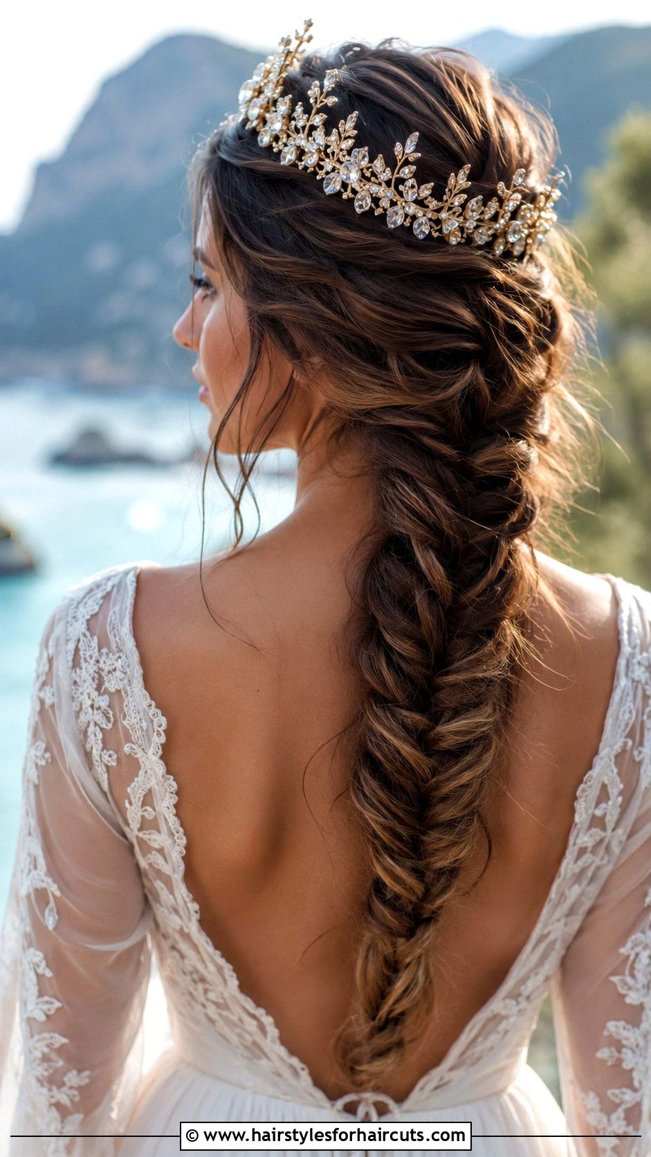 Fishtail Braid With Tiara - 25 princess hairstyles with crown - 25 princess hairstyles with crown
