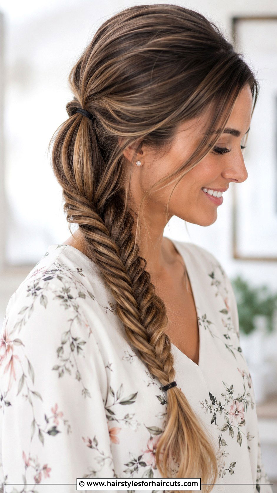 Fishtail Braid With Two Elastics - 25 hairstyles with two hair ties - 25 hairstyles with two hair ties