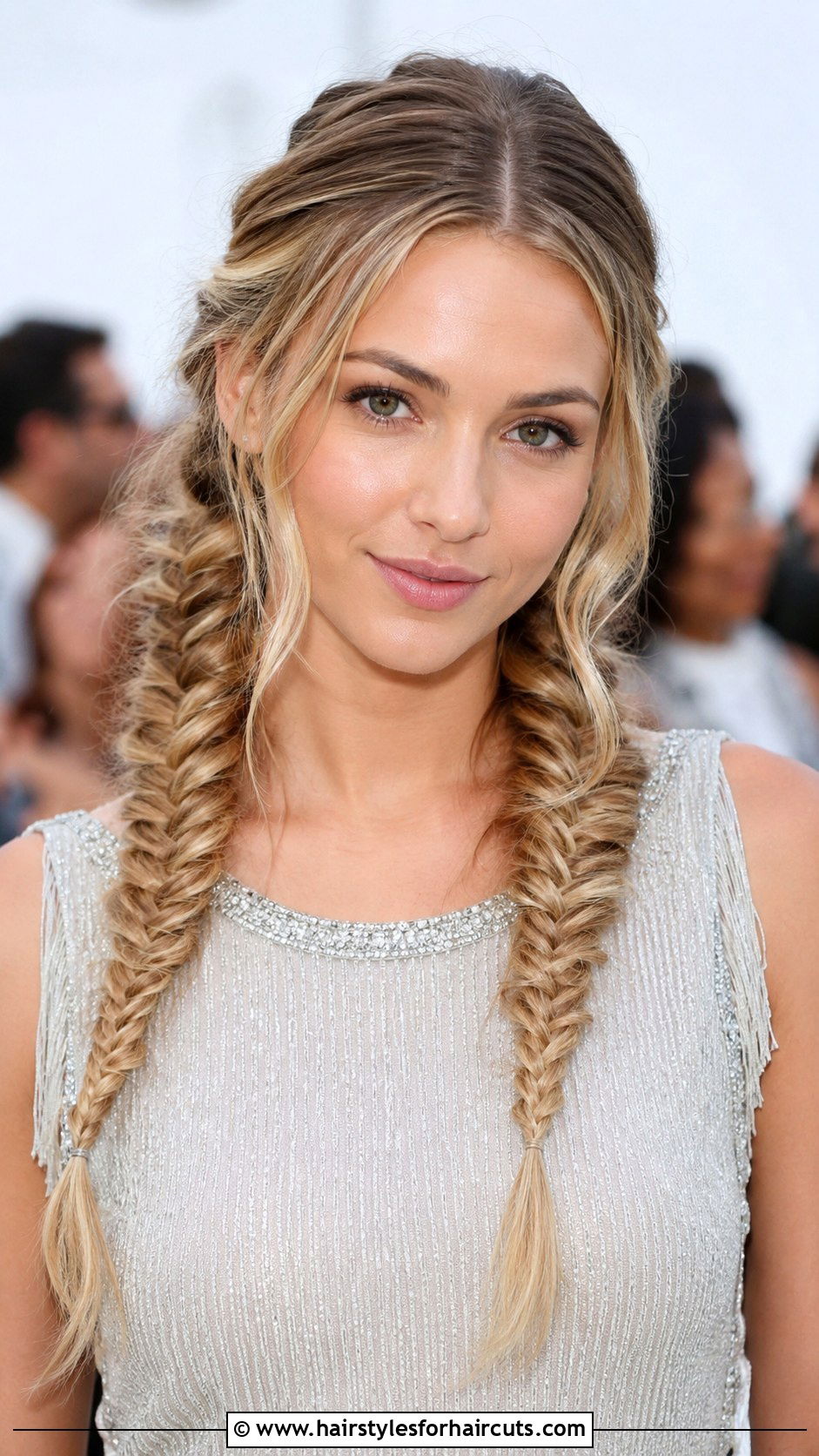 Fishtail Pigtails - 25 pigtail haircuts - 25 pigtail haircuts