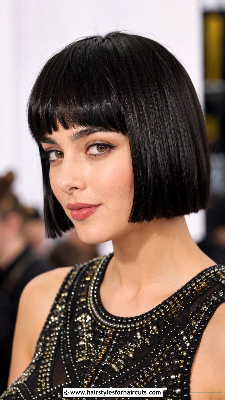 Flapper Bob Short Haircut - 25 best short haircuts - 25 best short haircuts