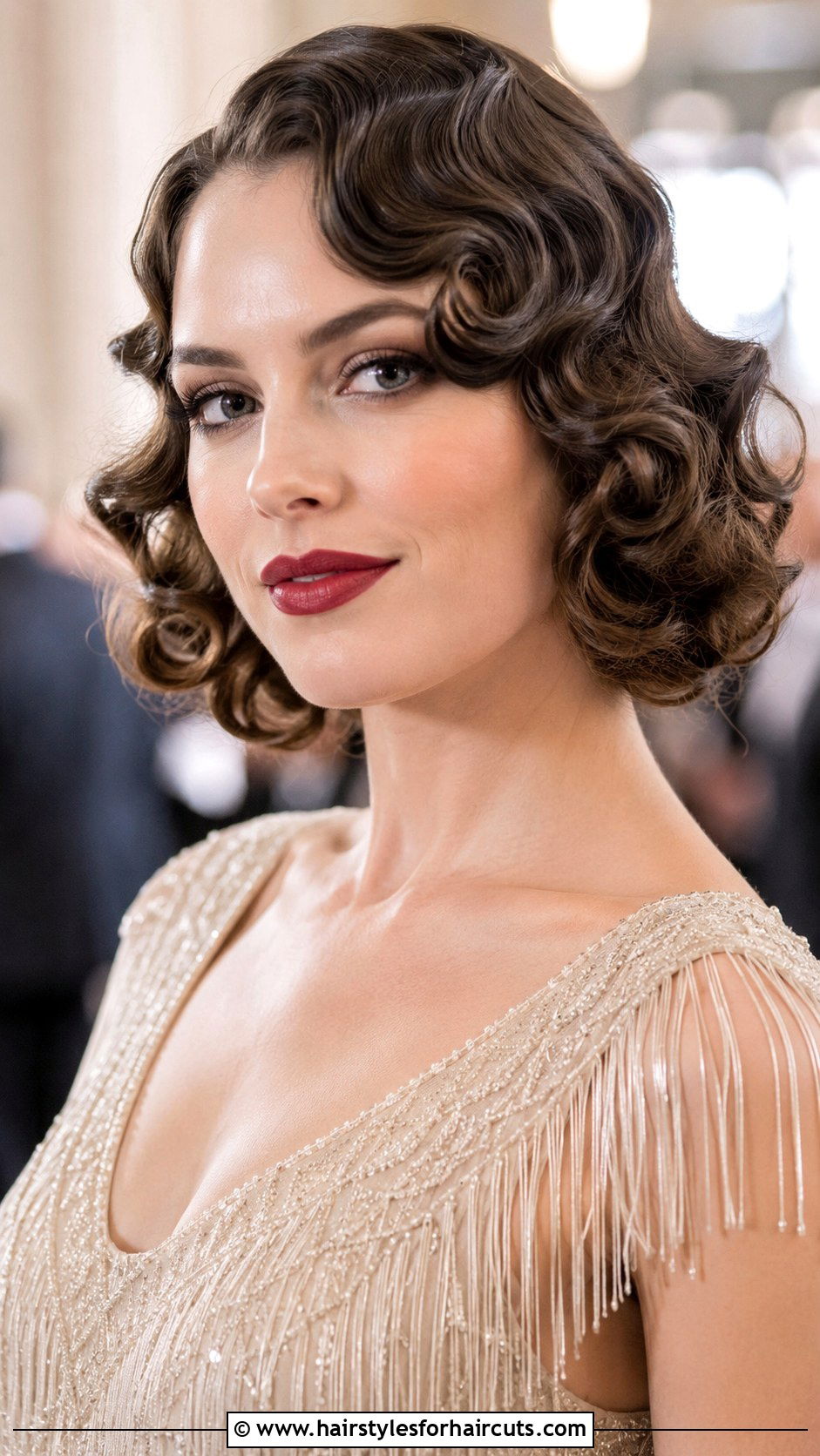 Flapper Curls - 25 curled hairstyles - 25 curled hairstyles