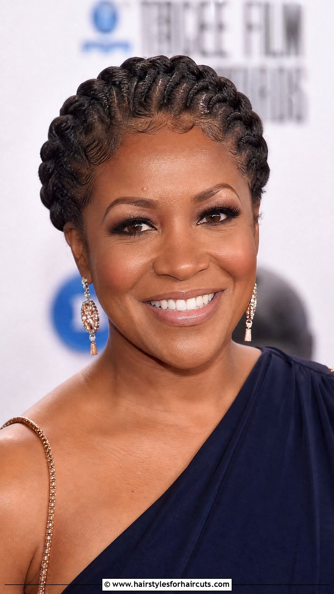Flat Twist Crown - 25 flat twist hairstyles for natural hair - 25 flat twist hairstyles for natural hair