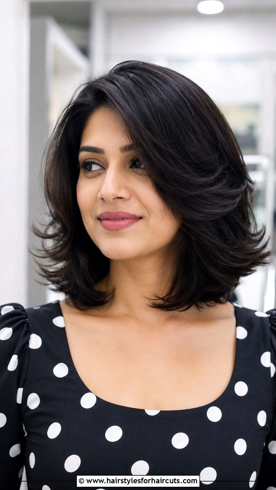 Flippy Medium Haircut - 25 hairstyles women medium length - 25 hairstyles women medium length