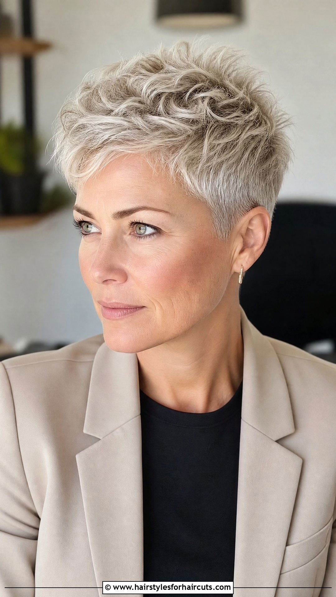 Fluffy Pixie Cut - 25 furry haircuts - 25 furry haircuts