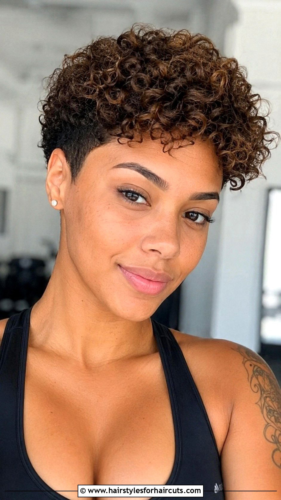 Fluffy Short Curly Cut - 25 latina haircuts - 25 latina haircuts