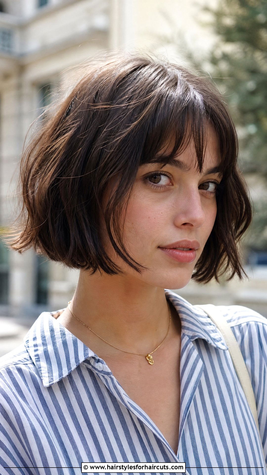 French Bob - 25 best hairstyles for thinning hair women - 25 best hairstyles for thinning hair women