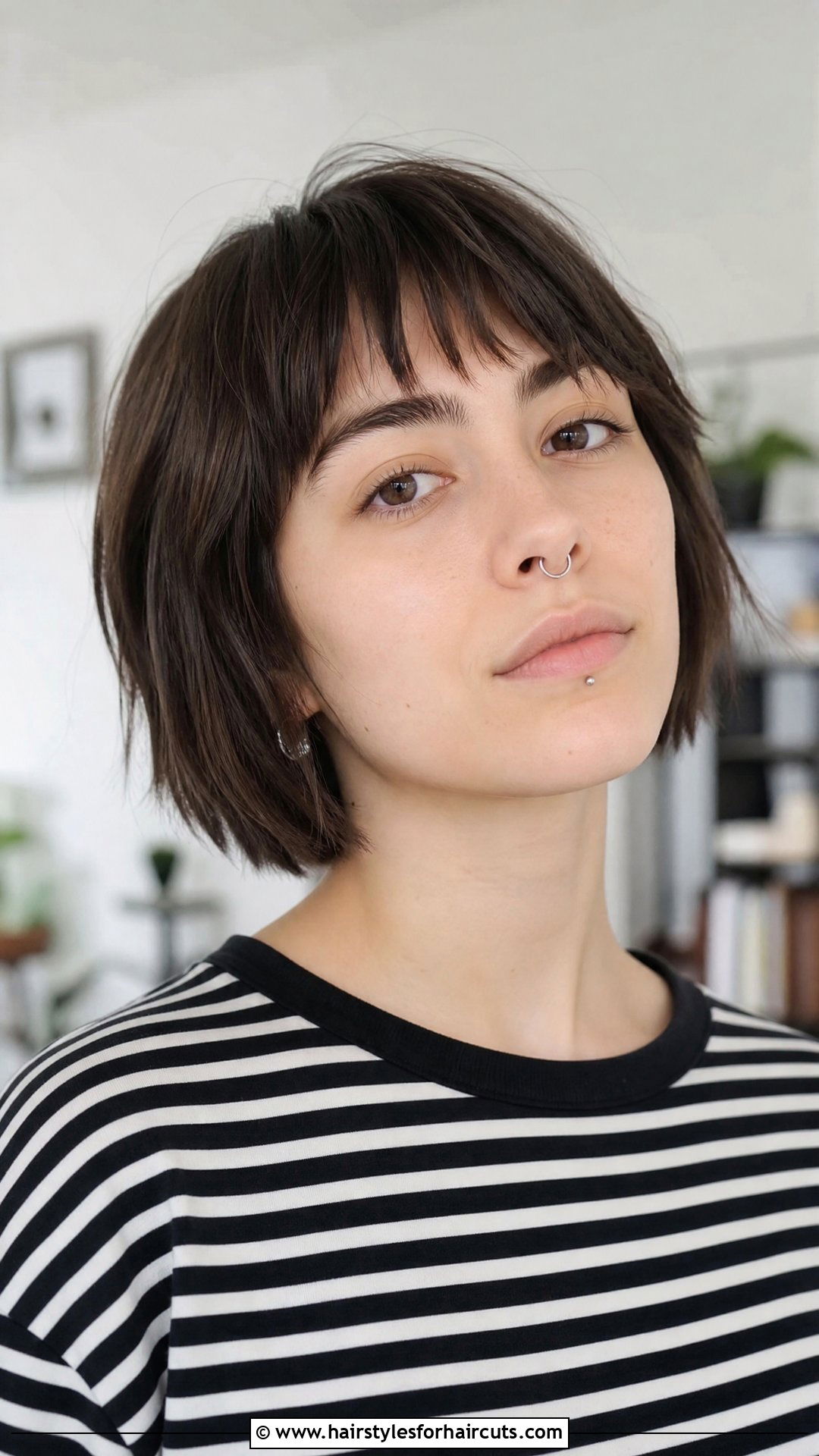 French Bob - 25 nonbinary haircuts for straight hair - 25 nonbinary haircuts for straight hair