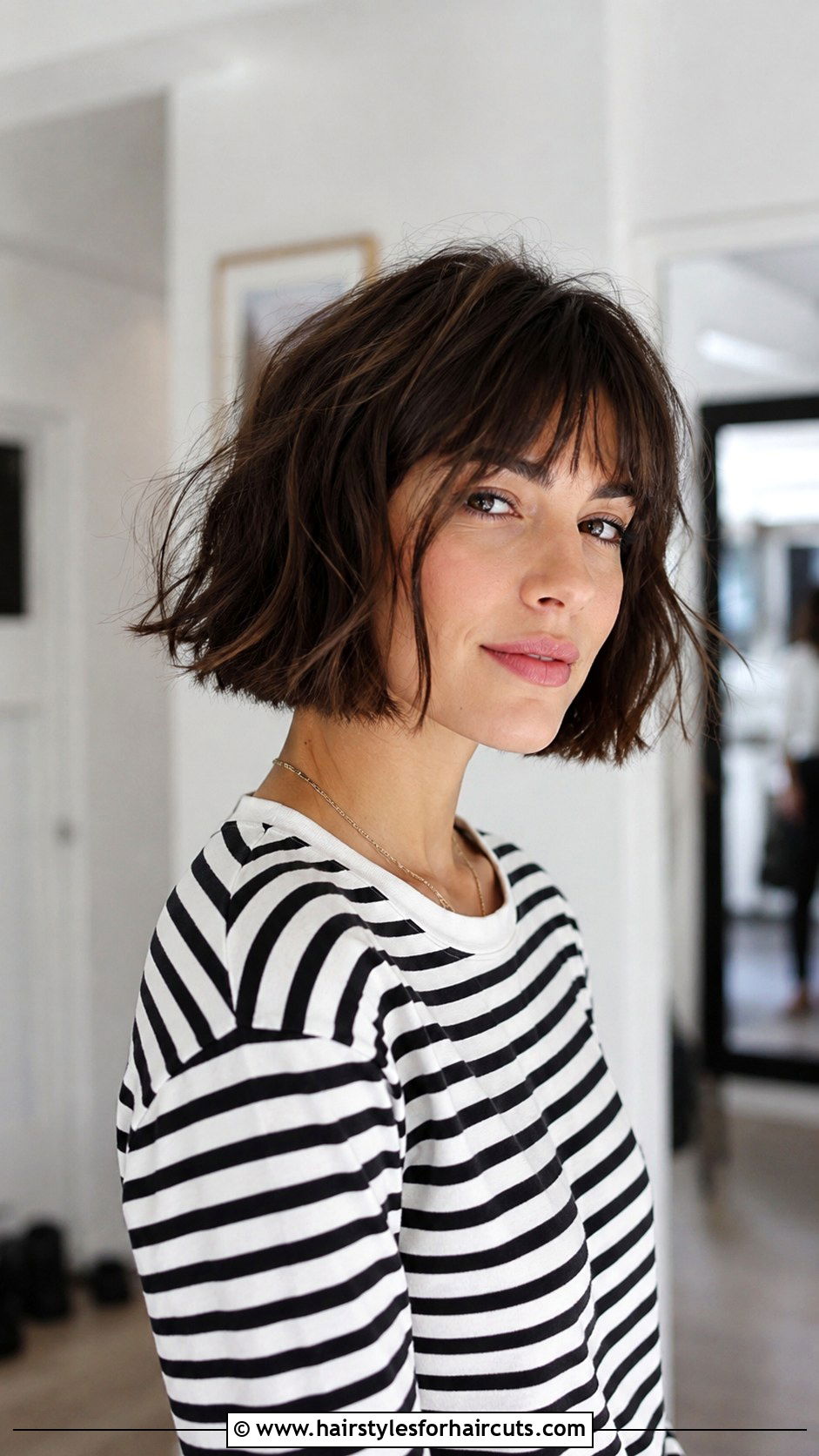 French Bob - 25 haircuts and blow out - 25 haircuts and blow out