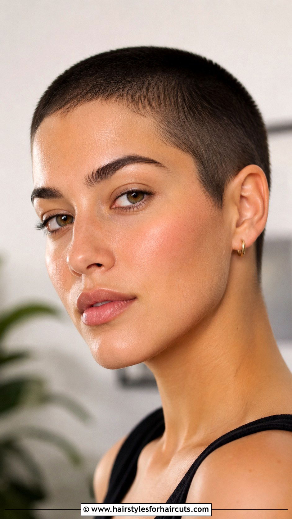 French Bob - 25 haircuts for thick short hair - 25 haircuts for thick short hair