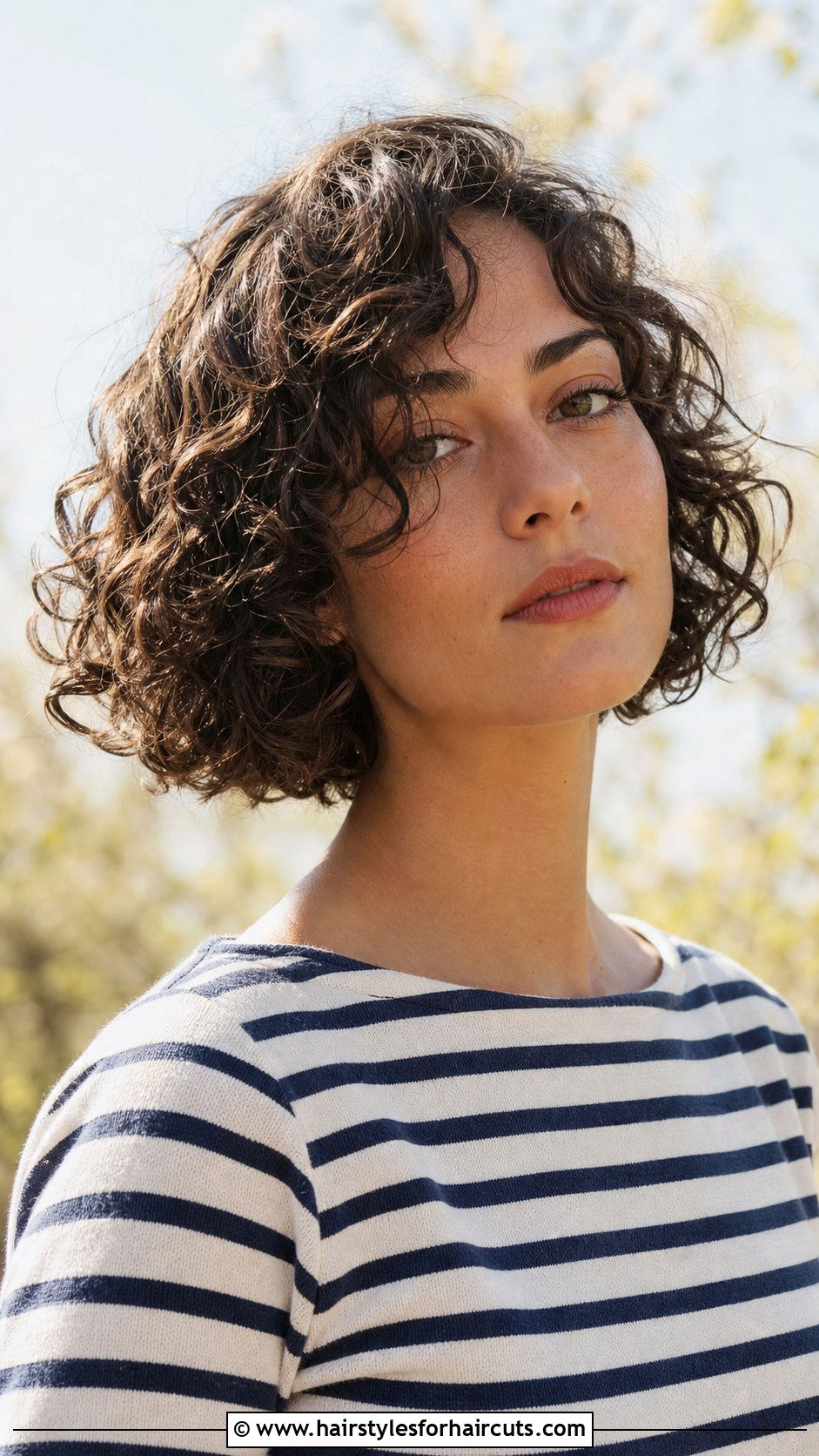 French Bob Curly Hair - 25 hairstyles with curls for medium hair - 25 hairstyles with curls for medium hair