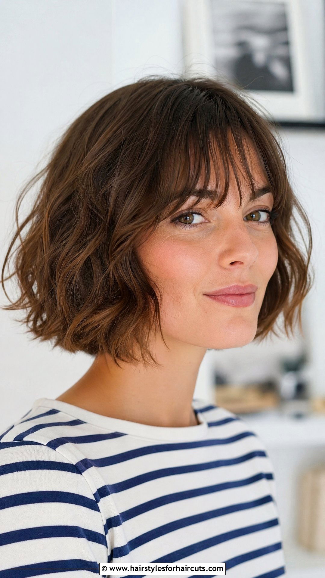 French Bob For Wavy Hair - 25 chin length haircuts for wavy hair - 25 chin length haircuts for wavy hair