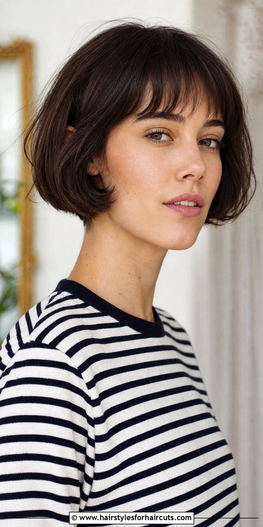 French Bob Haircut - 25 haircuts and massage - 25 haircuts and massage