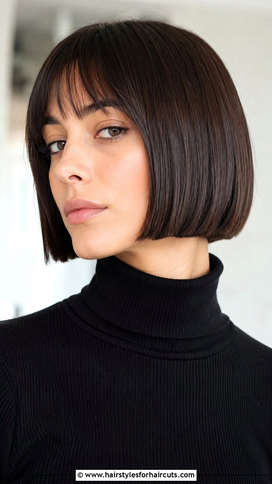 French Bob With Blunt Ends - 25 fall hairstyles - 25 fall hairstyles