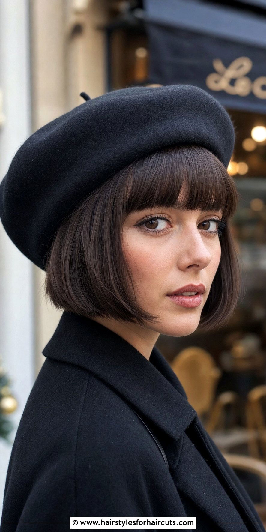 French Bob With Straight Bangs - 25 hairstyles for hair that grows forward woman - 25 hairstyles for hair that grows forward woman