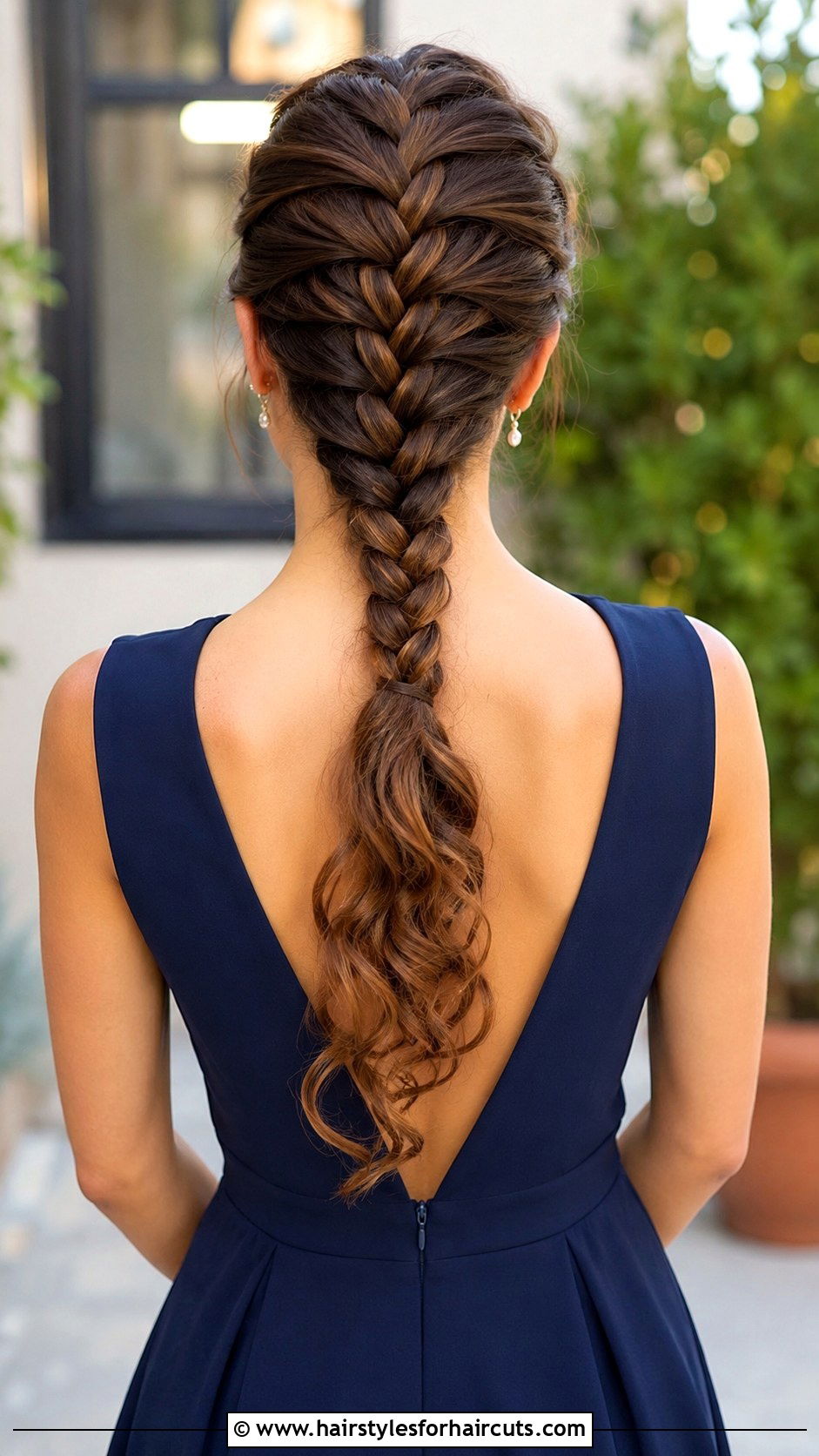 French Braid Down The Back - 25 down wedding hairstyles for medium hair - 25 down wedding hairstyles for medium hair