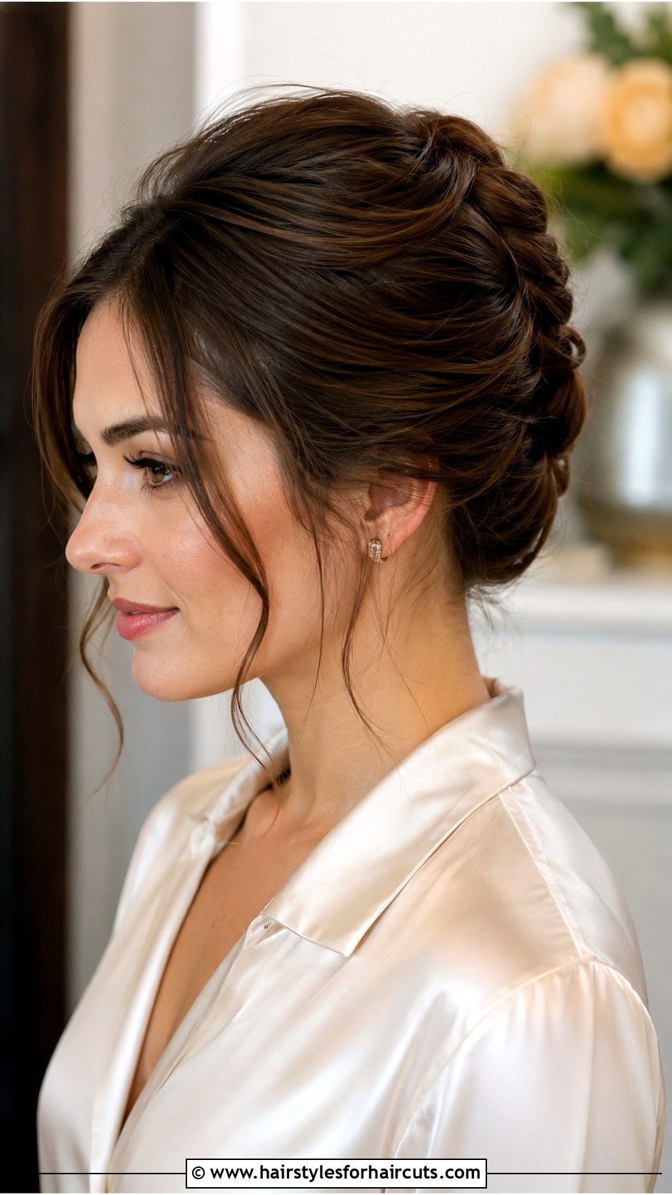 French Twist Updo - 25 summer hairstyles for thin hair - 25 summer hairstyles for thin hair