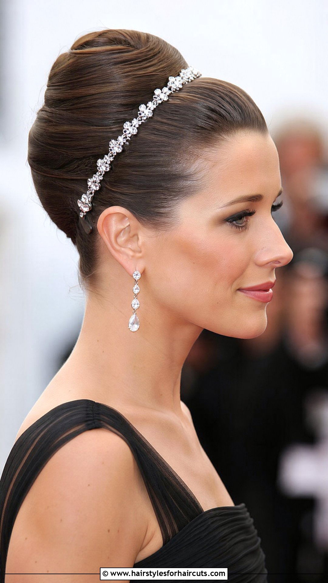 French Twist With Crystal Headband - 25 long hair wedding hairstyles with headband - 25 long hair wedding hairstyles with headband