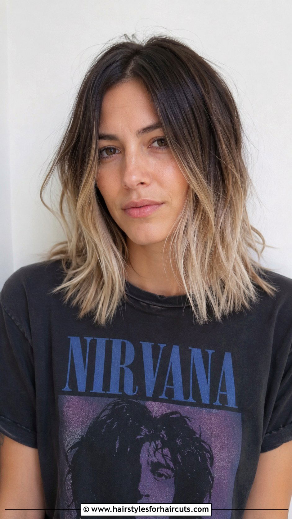 Frosted Tips Shoulder Length Cut - 25 80s hairstyles for shoulder length hair - 25 80s hairstyles for shoulder length hair