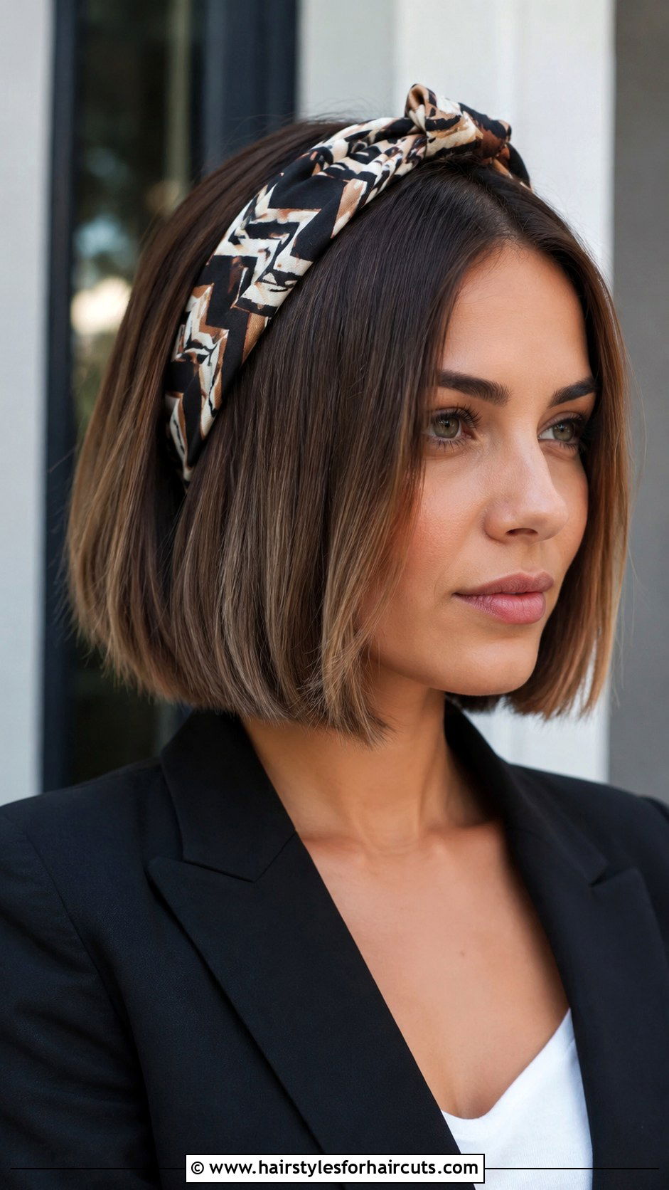 Geometric Print Wrap For Sharp Bob - 25 wrap hairstyles for short hair - 25 wrap hairstyles for short hair