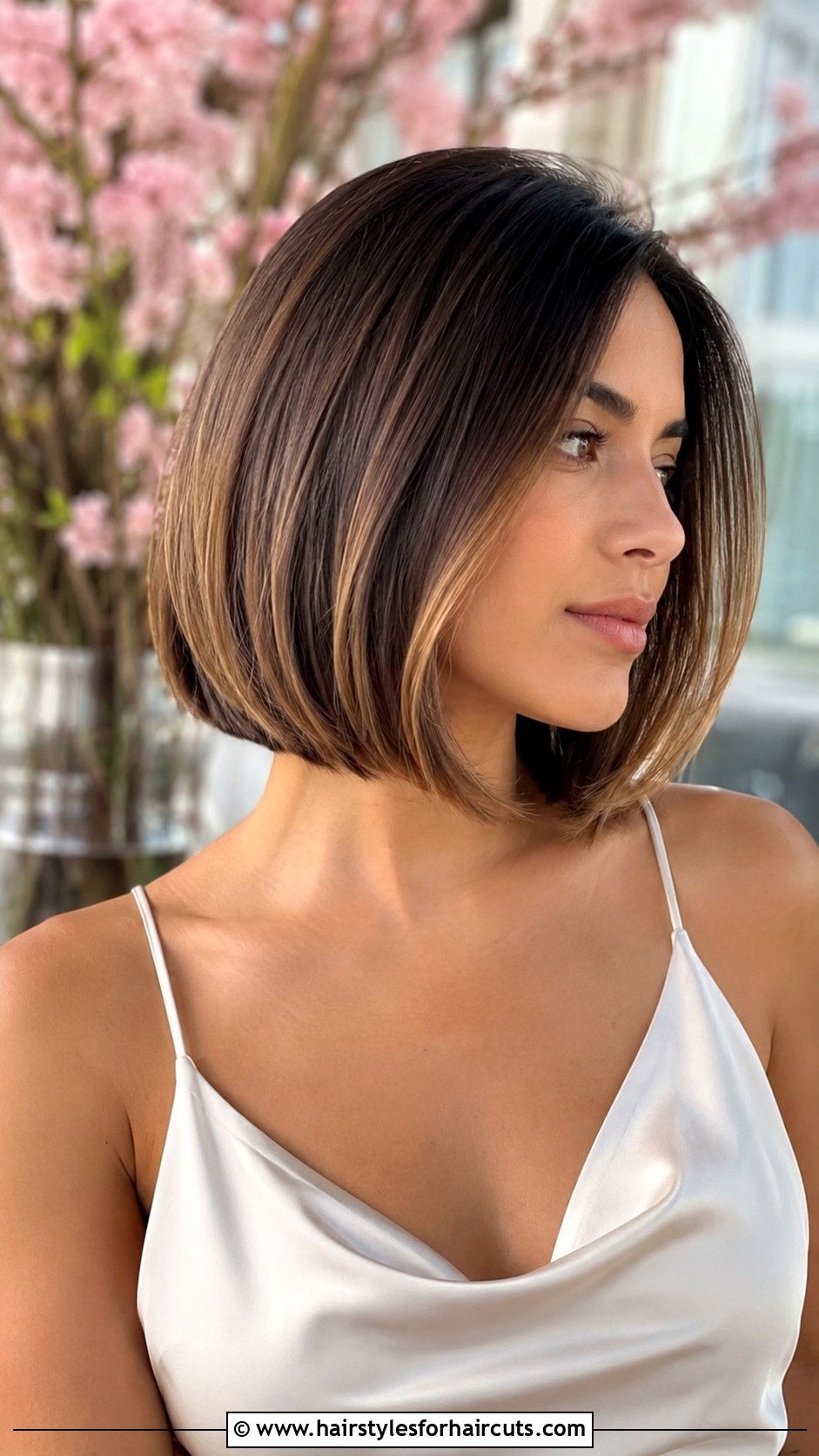 Gradient Bob Haircut - 25 best haircuts for straight thin hair - 25 best haircuts for straight thin hair