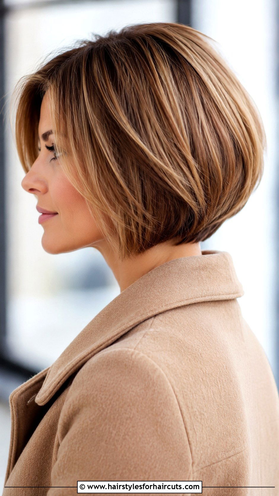 Graduated Bob - 25 short haircuts for women over 70 - 25 short haircuts for women over 70