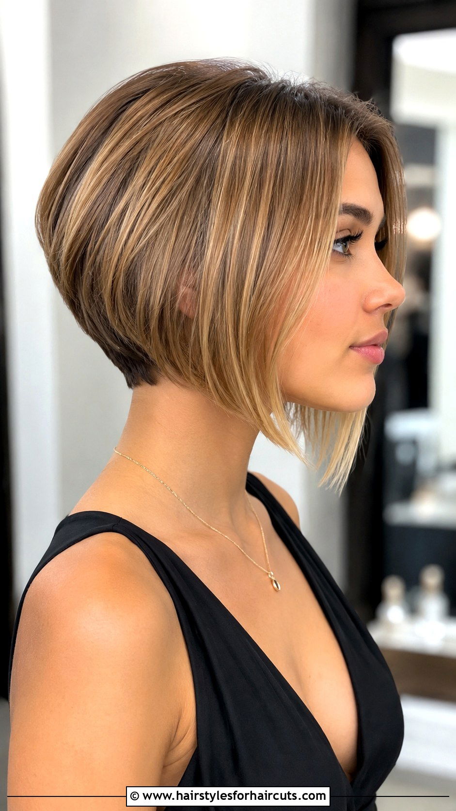 Graduated Bob - 25 cute short haircuts for girls - 25 cute short haircuts for girls
