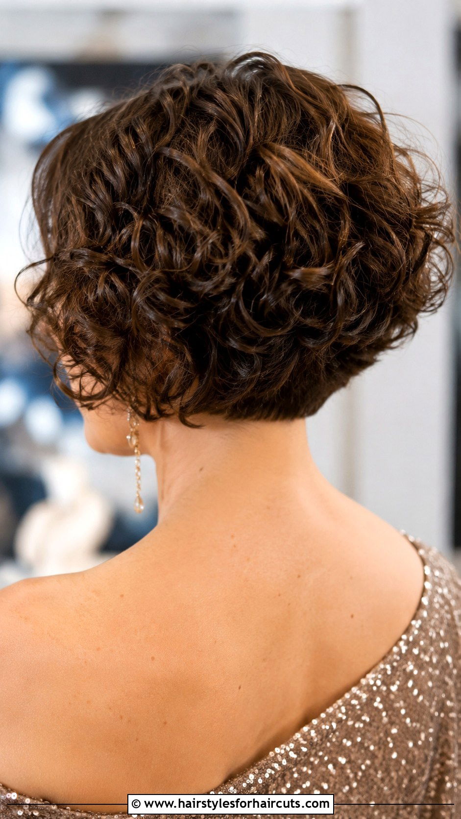 Graduated Bob Curly Hair - 25 best hairstyles for wavy curly hair - 25 best hairstyles for wavy curly hair