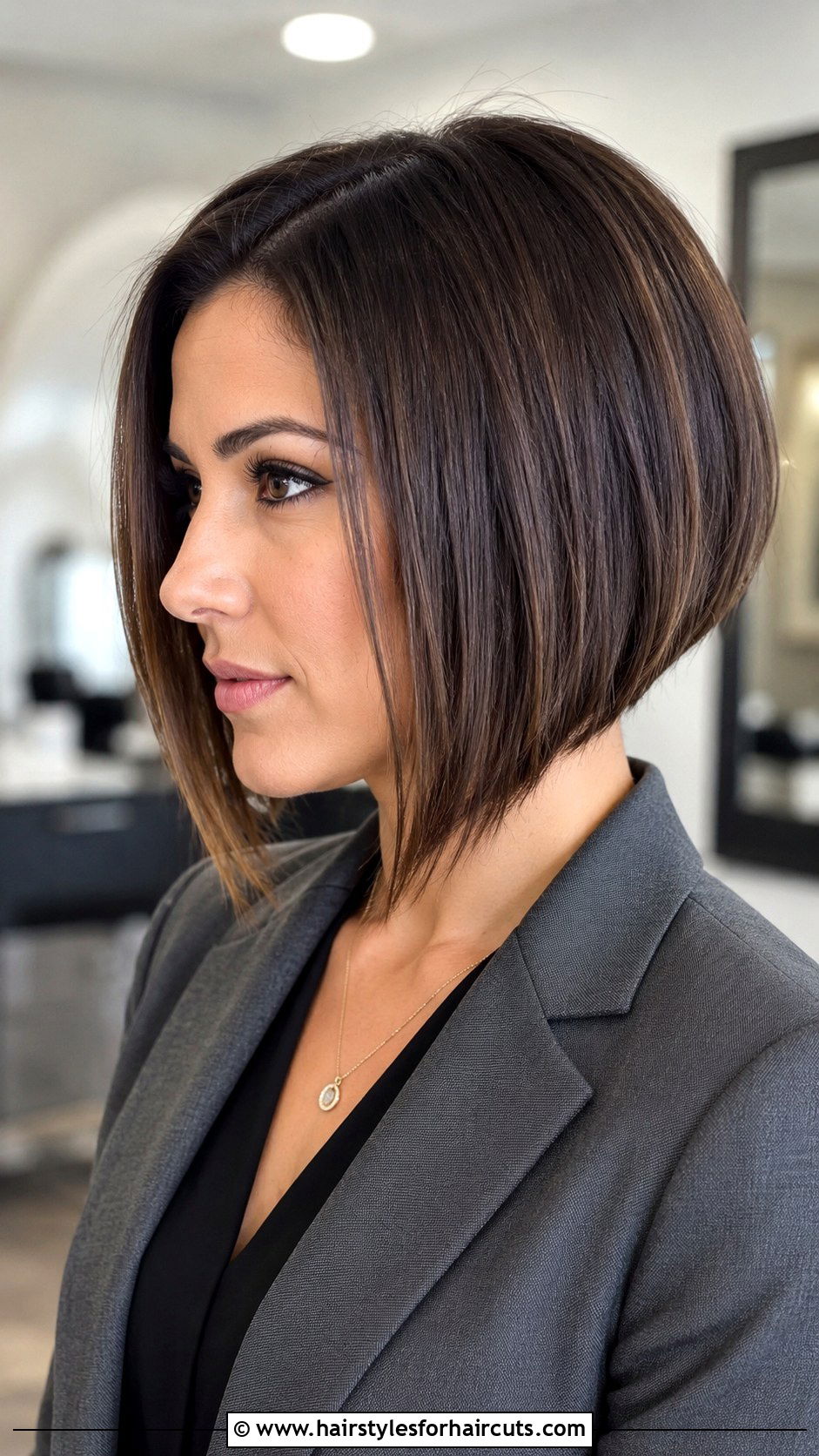 Graduated Bob Haircut - 25 haircuts academy - 25 haircuts academy