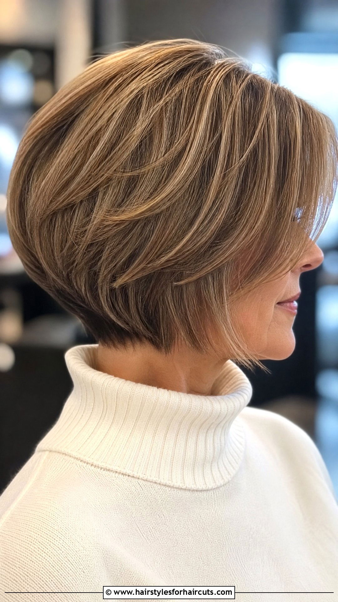Graduated Bob Haircut - 25 haircuts for flat heads - 25 haircuts for flat heads