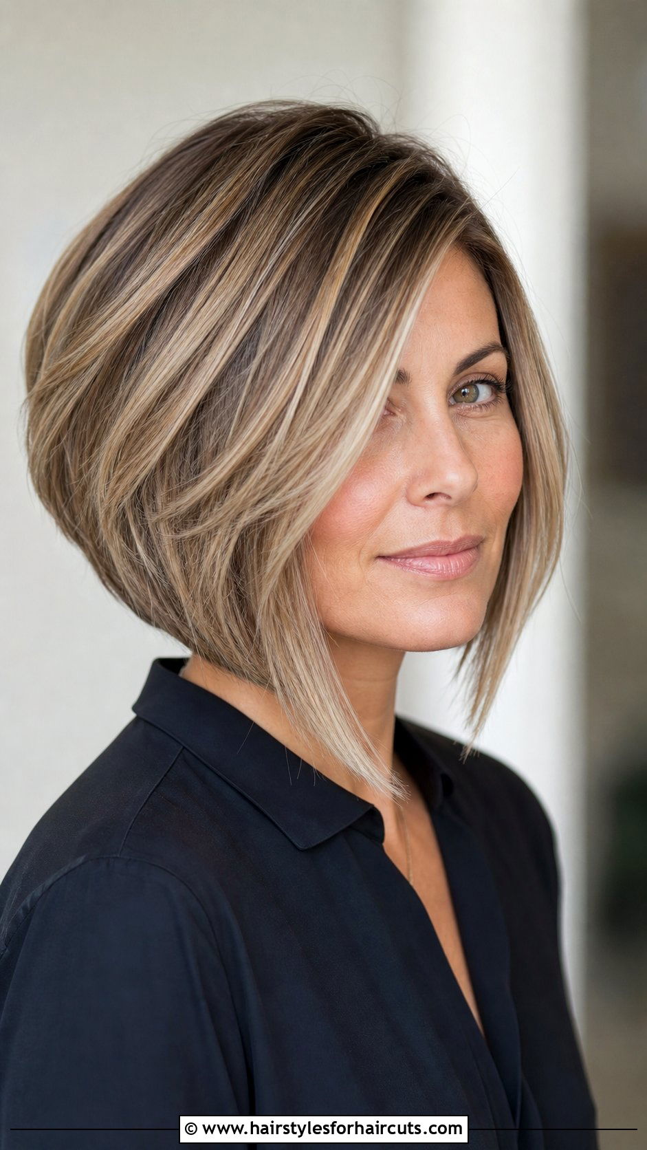 Graduated Bob With Side Part - 25 haircuts for thinning front hair - 25 haircuts for thinning front hair