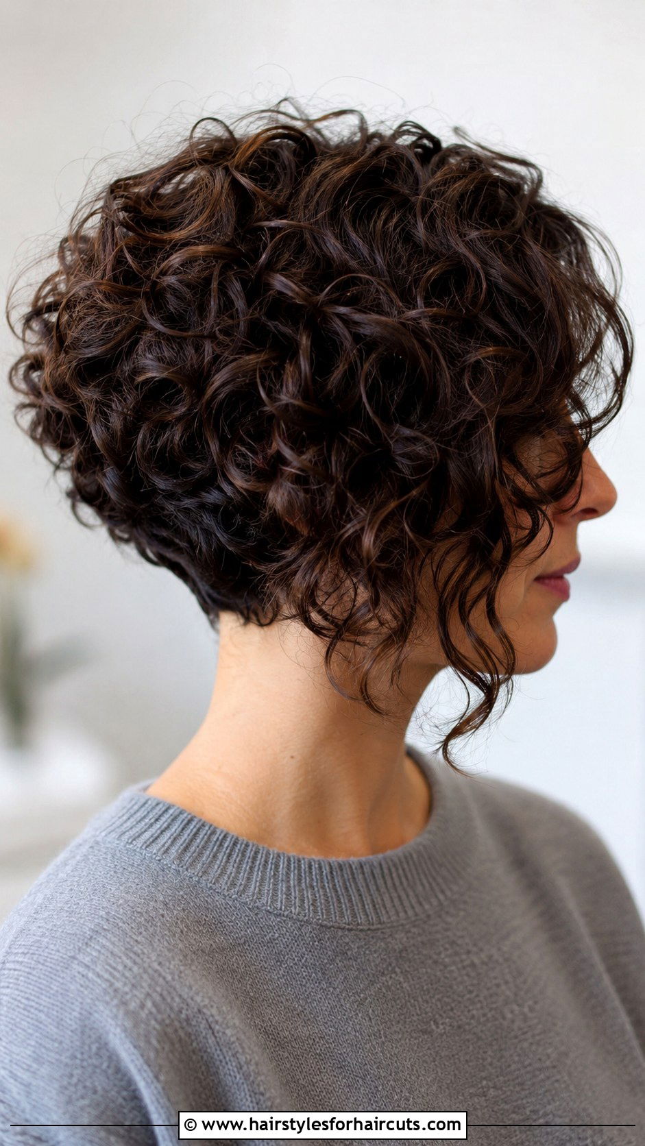 Graduated Curly Bob - 25 curly bob hairstyles - 25 curly bob hairstyles
