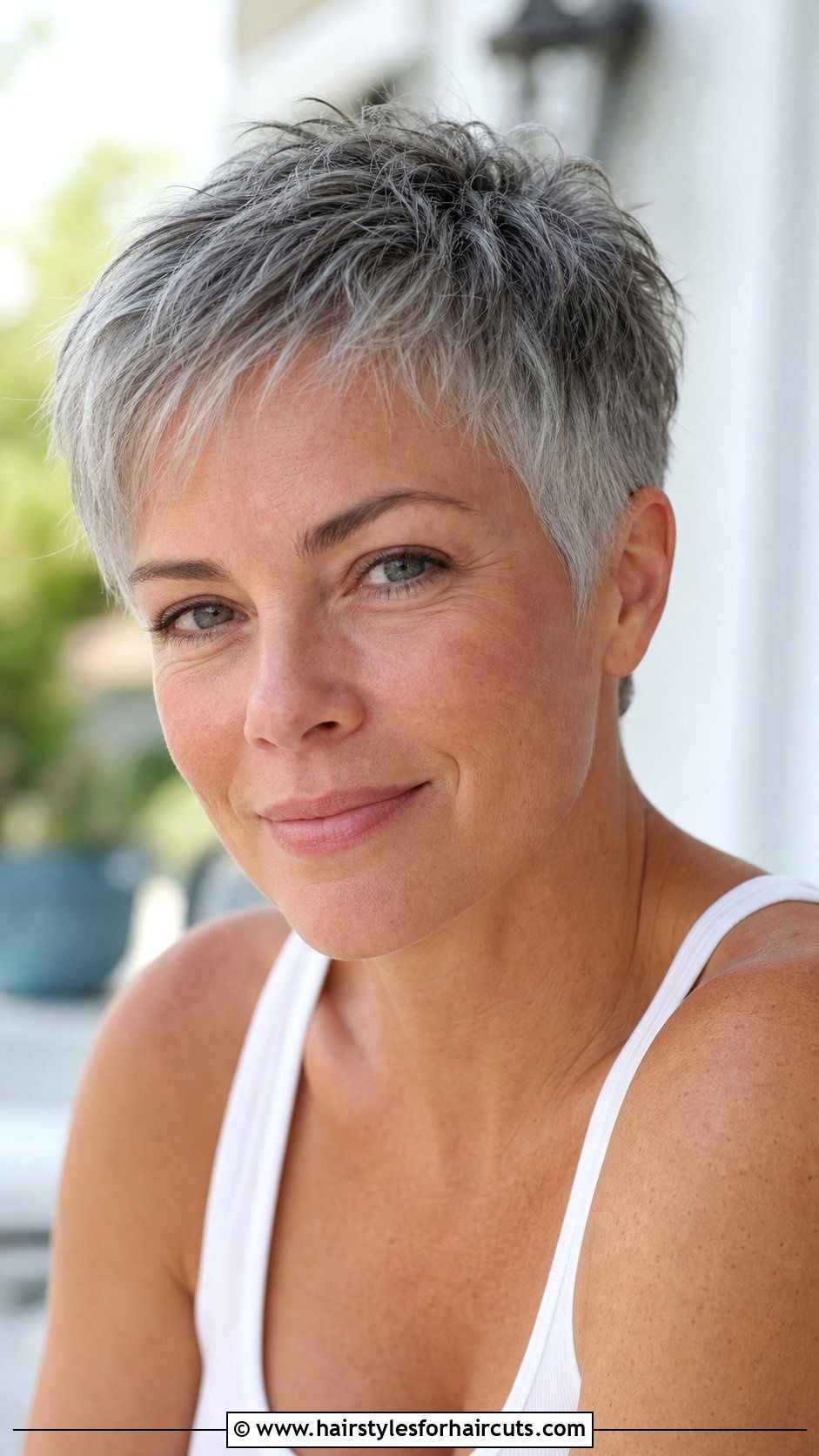 Gray Pixie Cut With Wispy Bangs - 25 gray hairstyles with bangs - 25 gray hairstyles with bangs