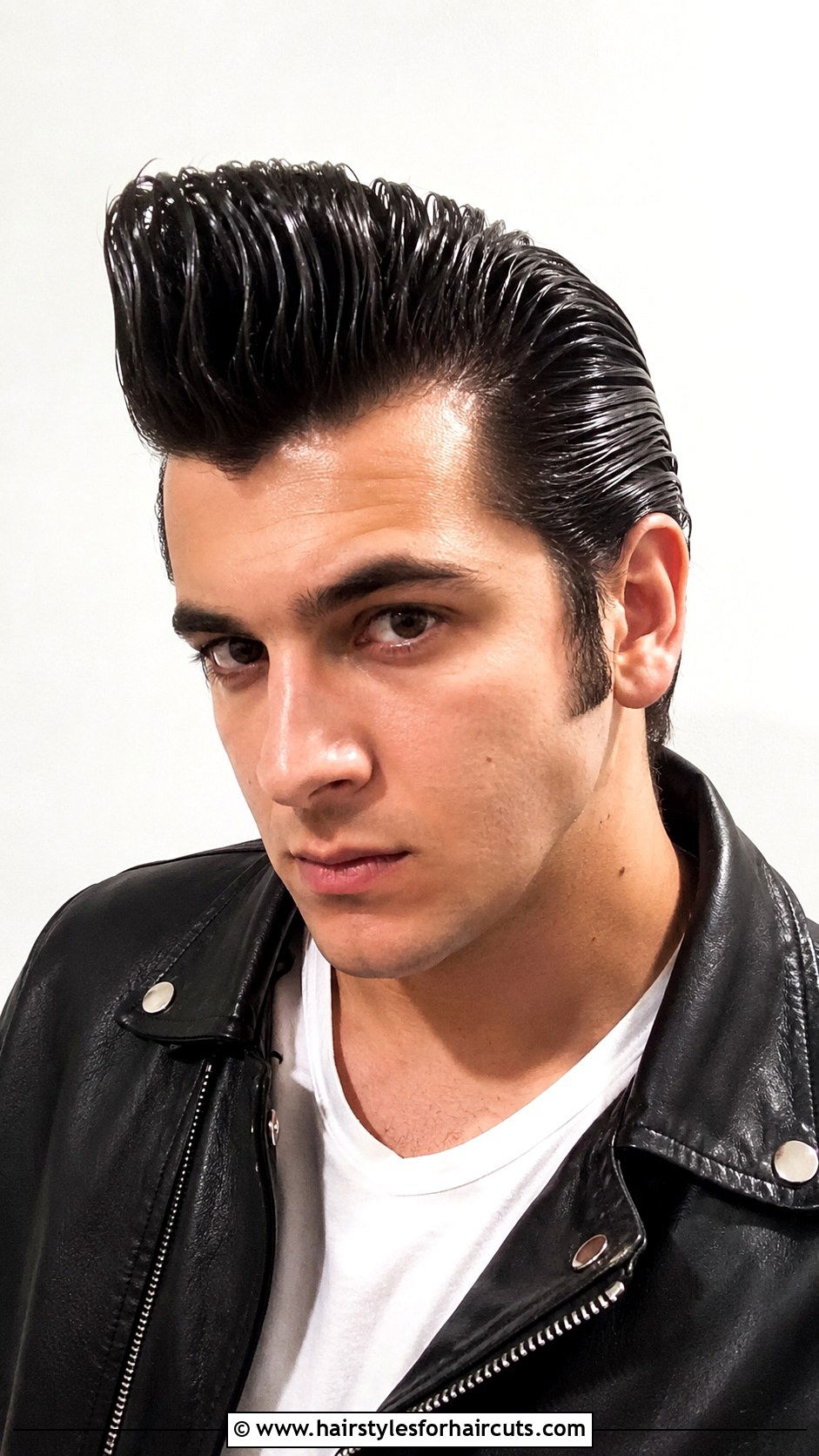 Greaser Quiff - 25 1950s hairstyles men - 25 1950s hairstyles men