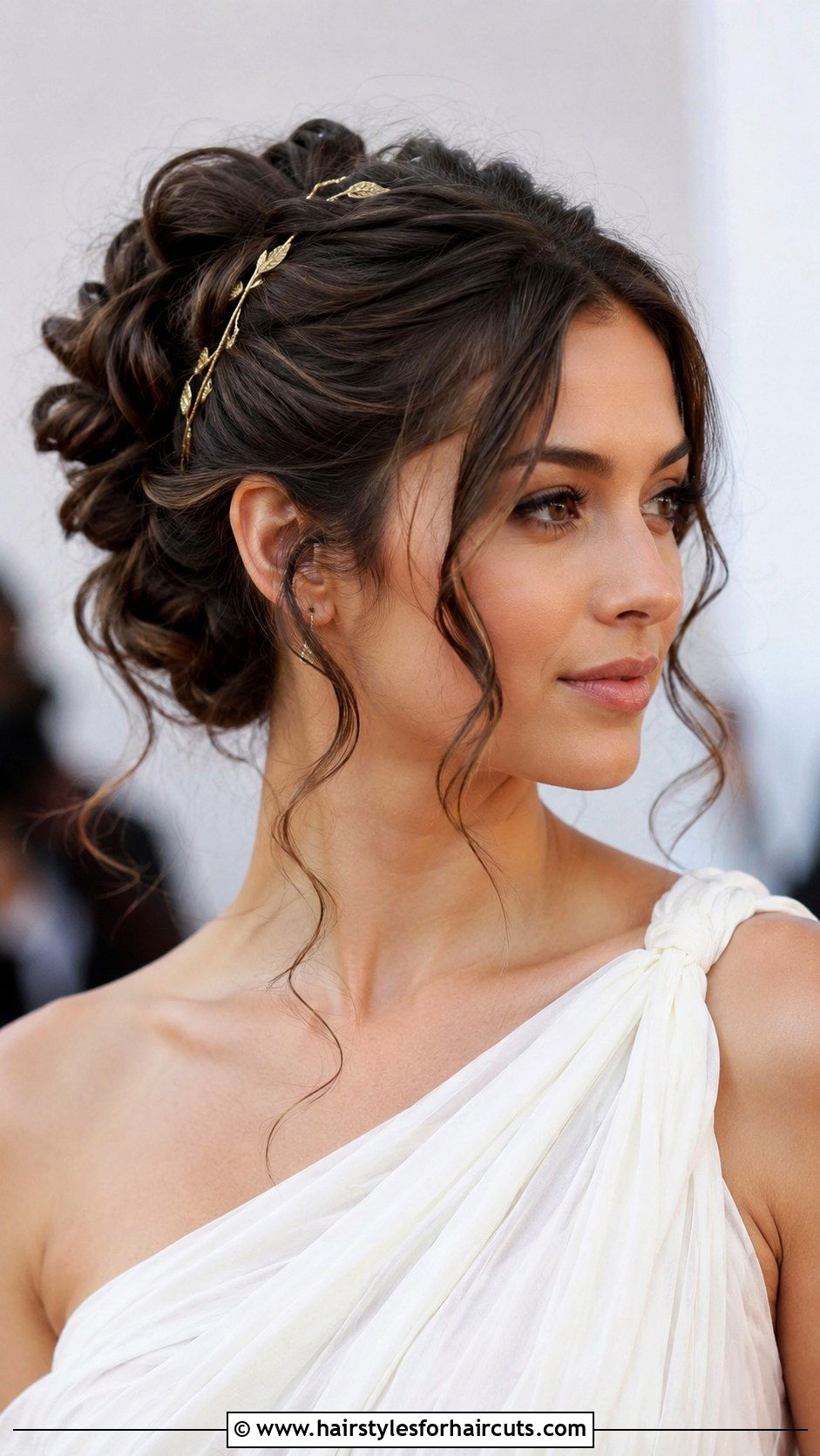 Greek Goddess Twisted Updo - 25 complex hairstyles - 25 complex hairstyles