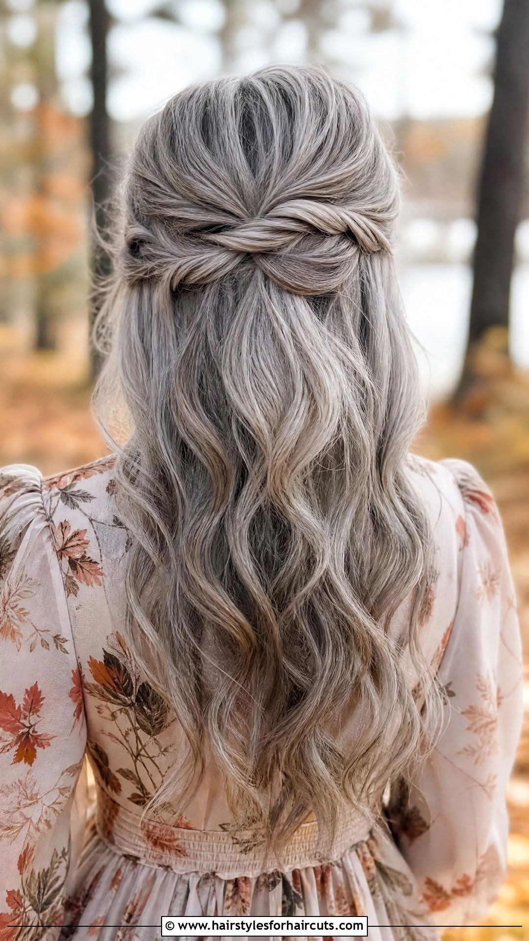 Grey Half Up Half Down Hair - 25 grey hairstyles for women - 25 grey hairstyles for women